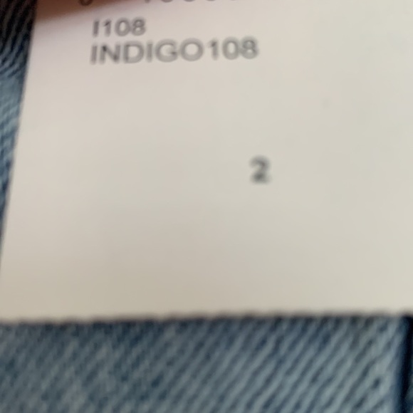 NWT Good American Indigo 108 Jean Short Denim Short 2 | 26 - Picture 5 of 9